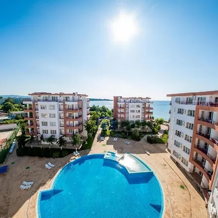 ривиера форт бийч Apartamento Ravda